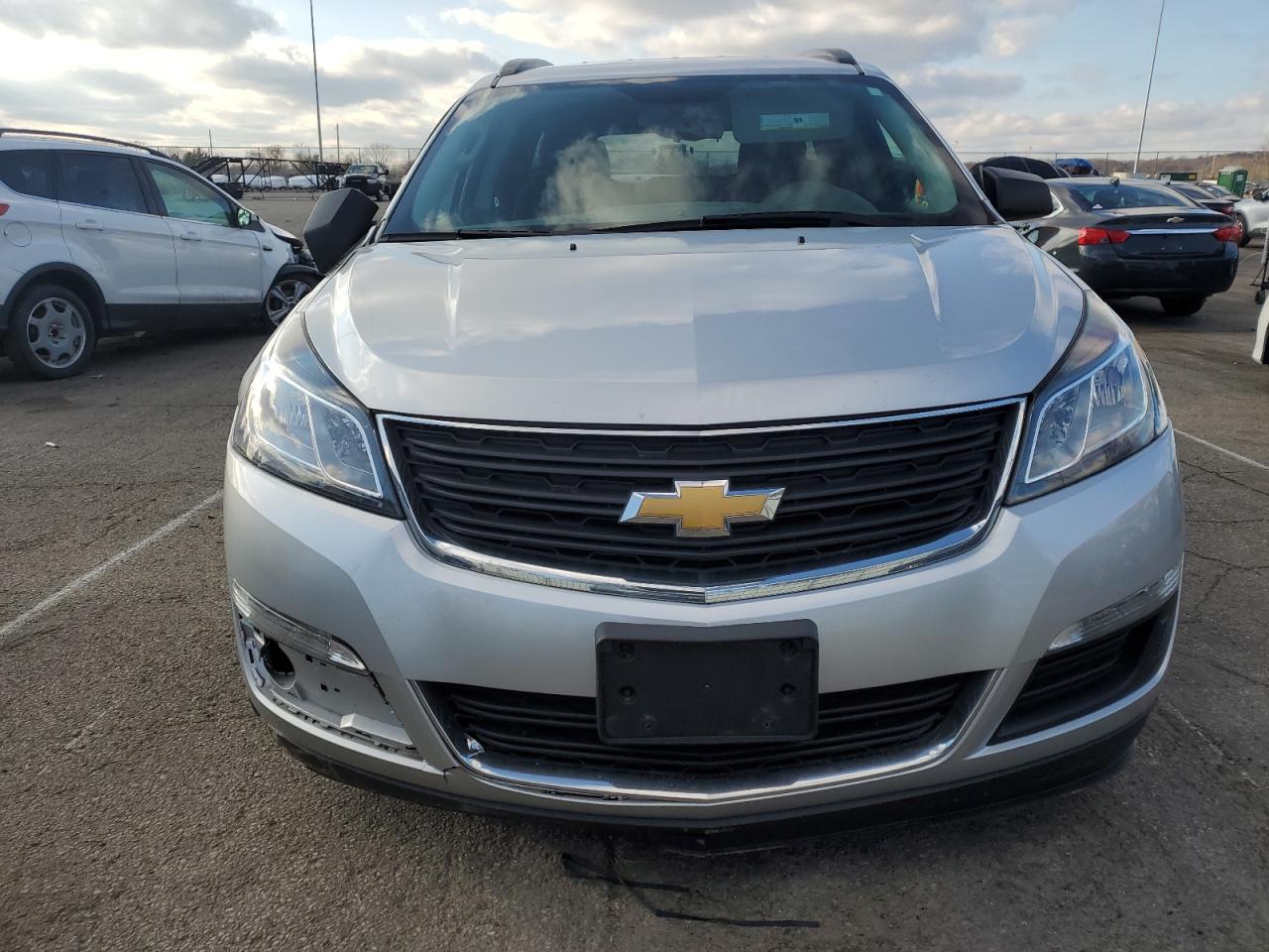 VIN 1GNKRFKDXFJ169793 2015 CHEVROLET TRAVERSE no.5