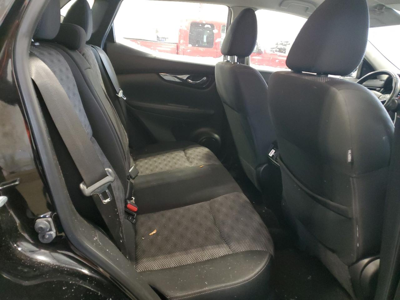 2017 Nissan Rogue - Image 10