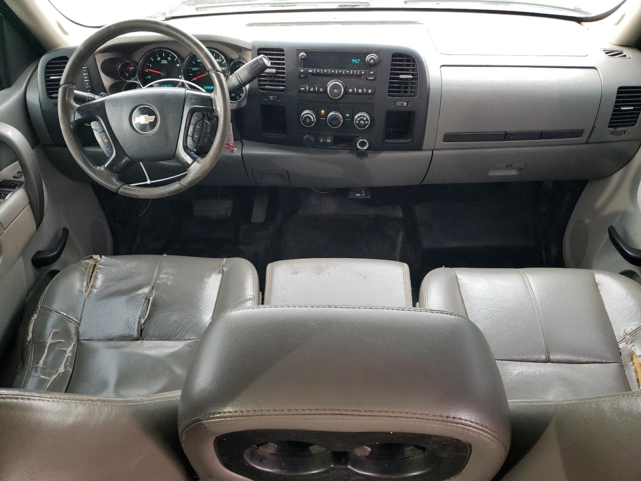 2011 Chevrolet Silverado - Image 8