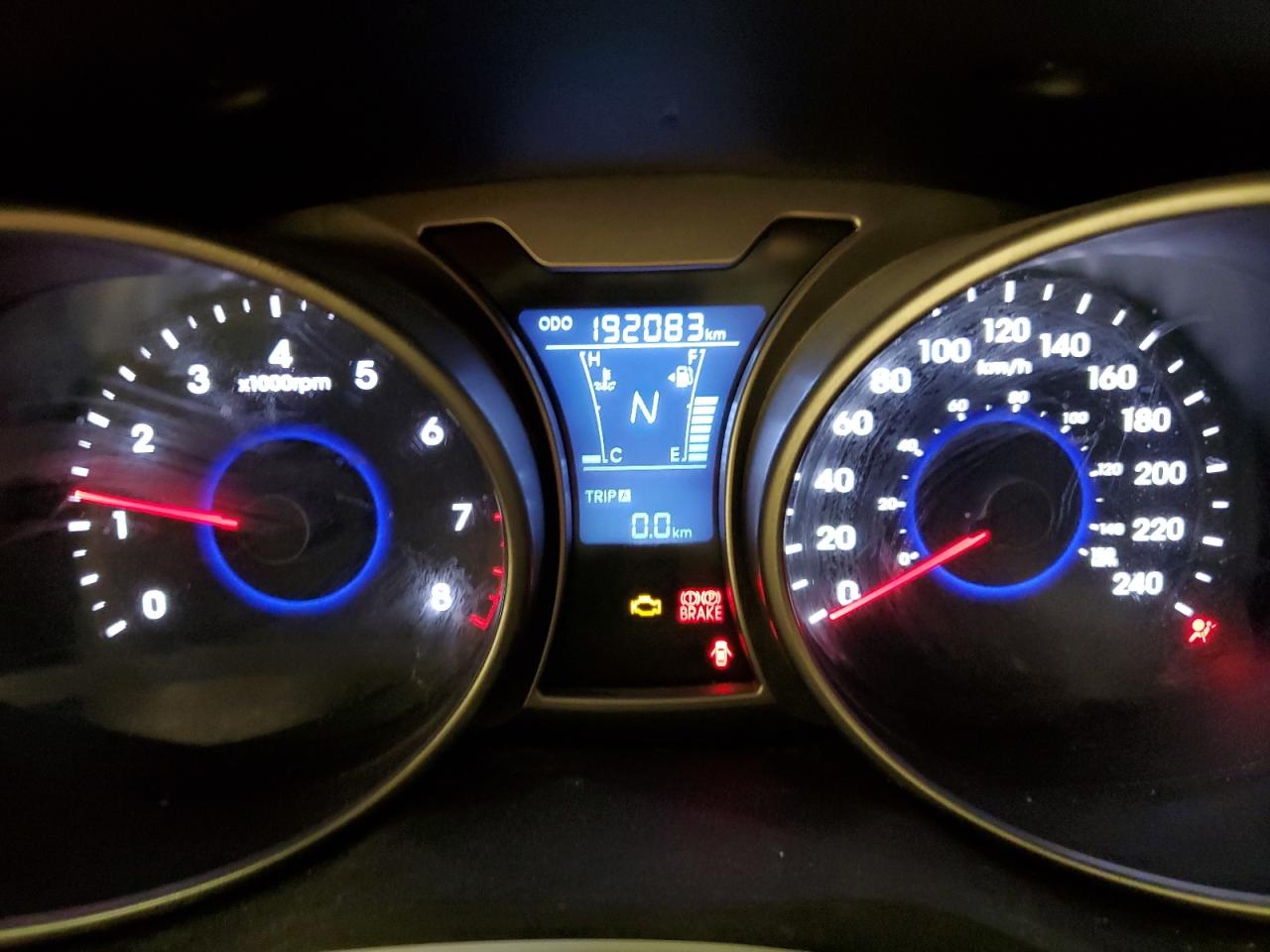 2016 Hyundai Veloster - Image 9