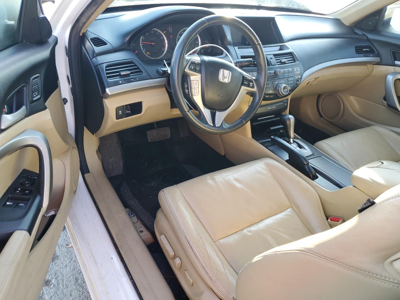 2012 Honda Accord - Image 8