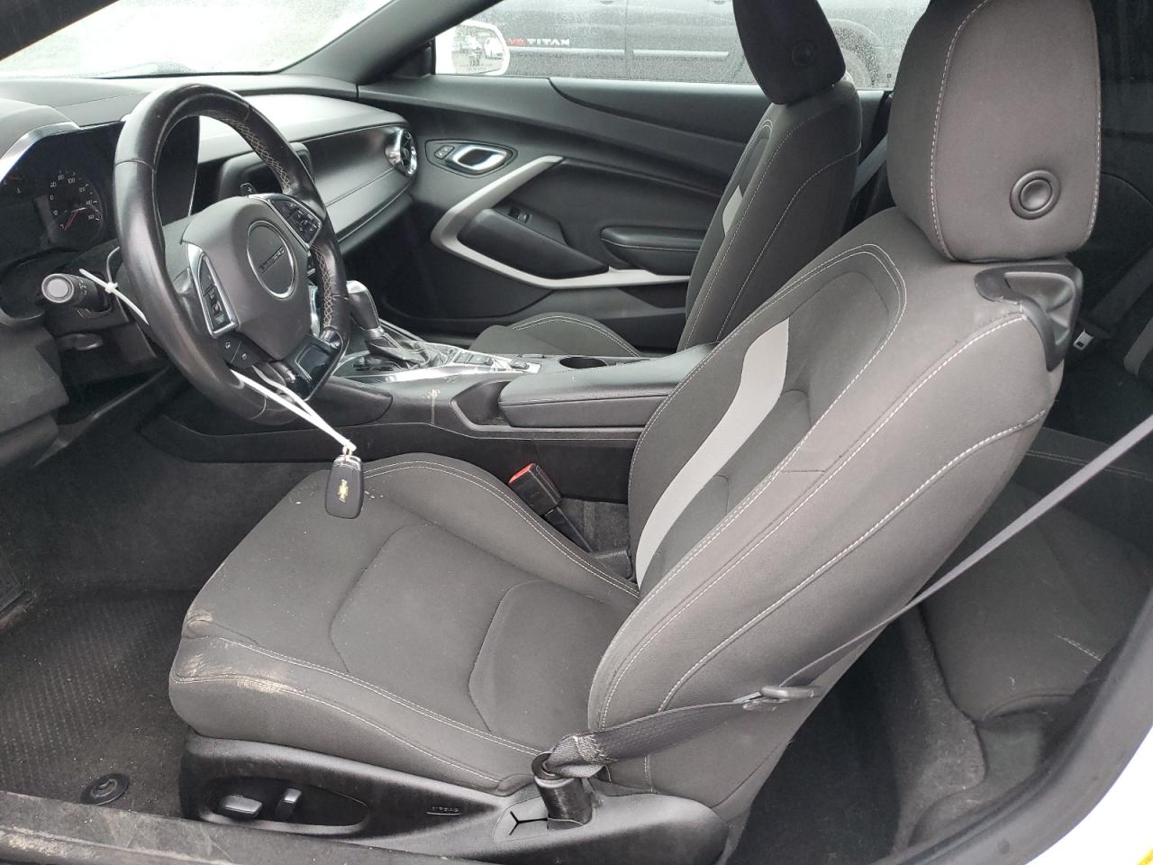 2019 Chevrolet Camaro - Image 7