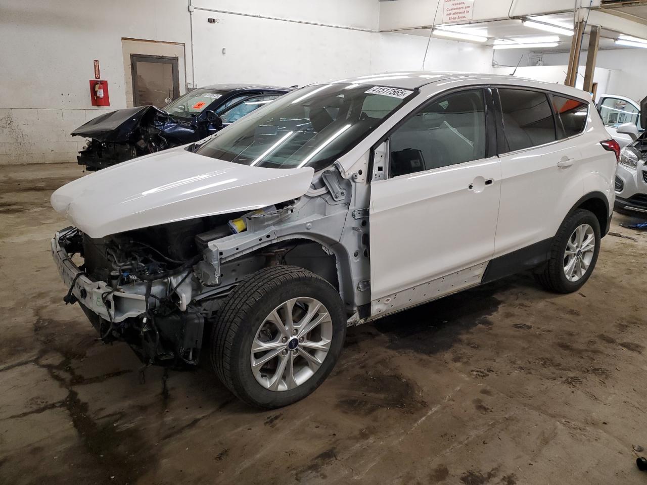 VIN 1FMCU9GD7KUB04409 2019 FORD ESCAPE no.1