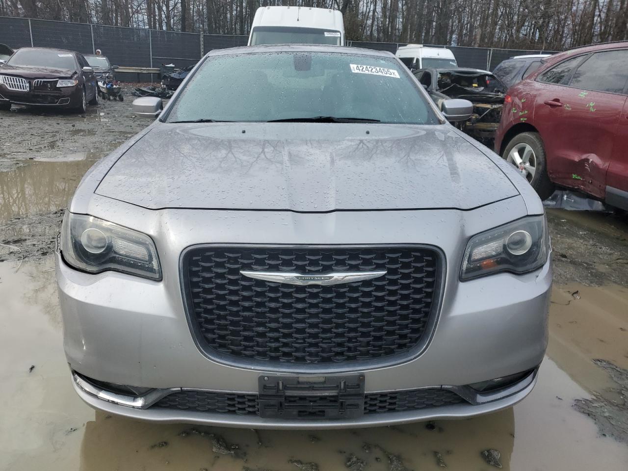 2017 Chrysler 300 - Image 5