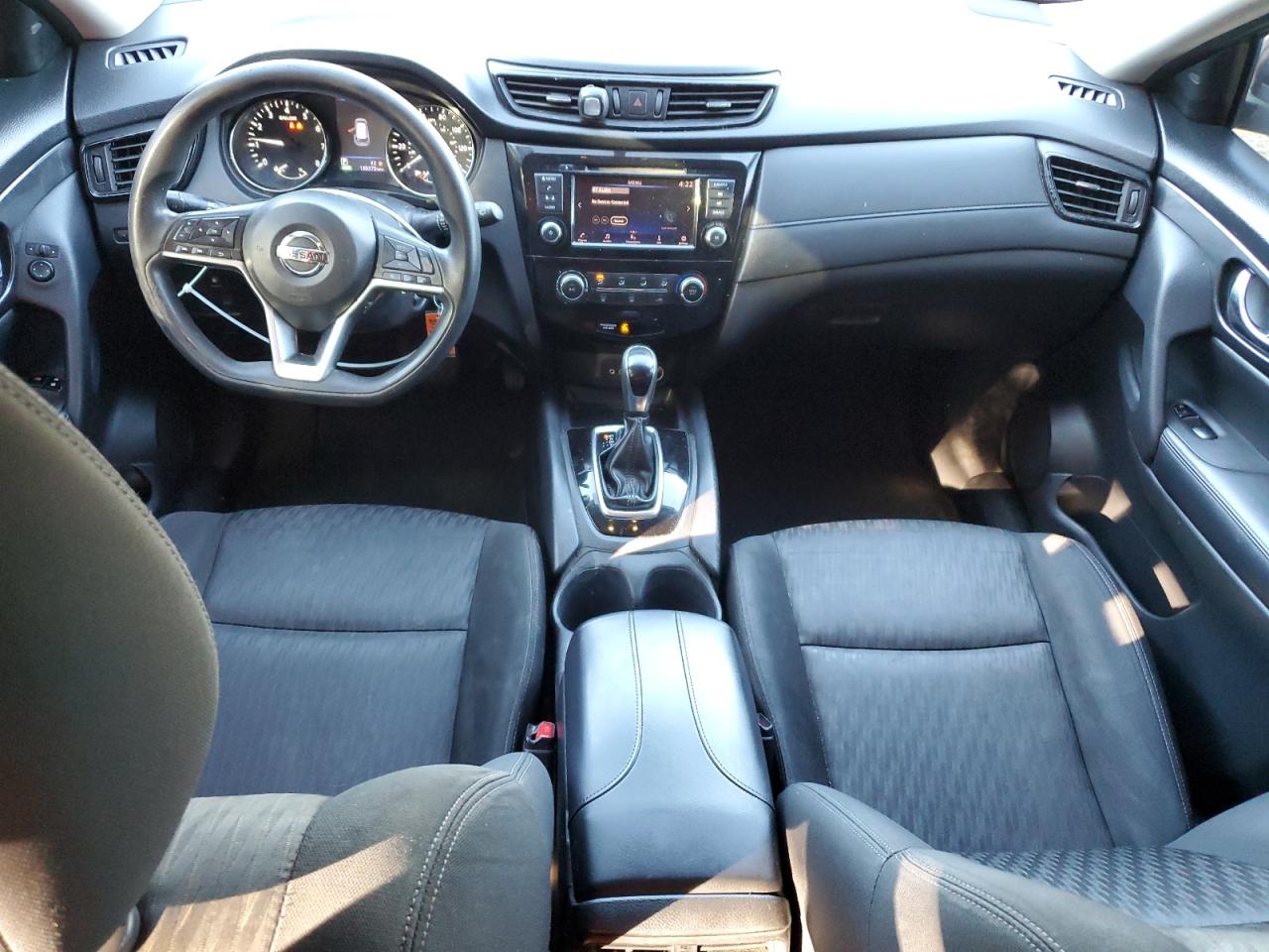 2018 Nissan Rogue - Image 8