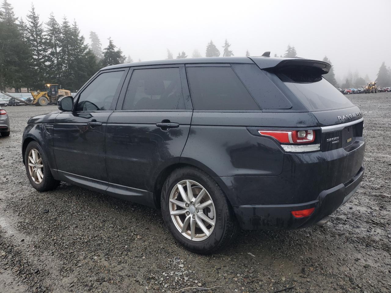 2016 Land Rover Range Rover - Image 2
