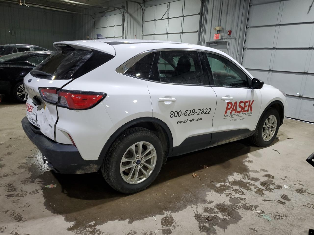 2022 Ford Escape - Image 3