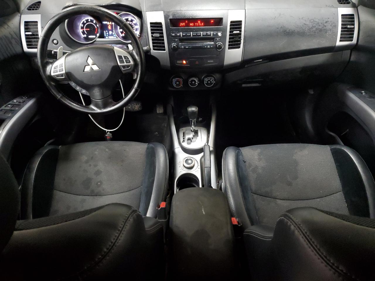2011 Mitsubishi Outlander - Image 8
