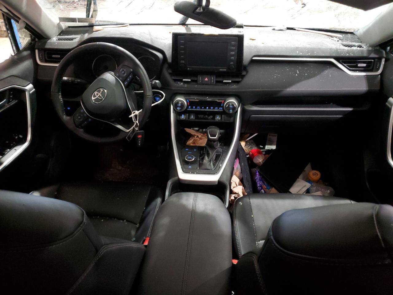 2021 Toyota RAV 4 - Image 8