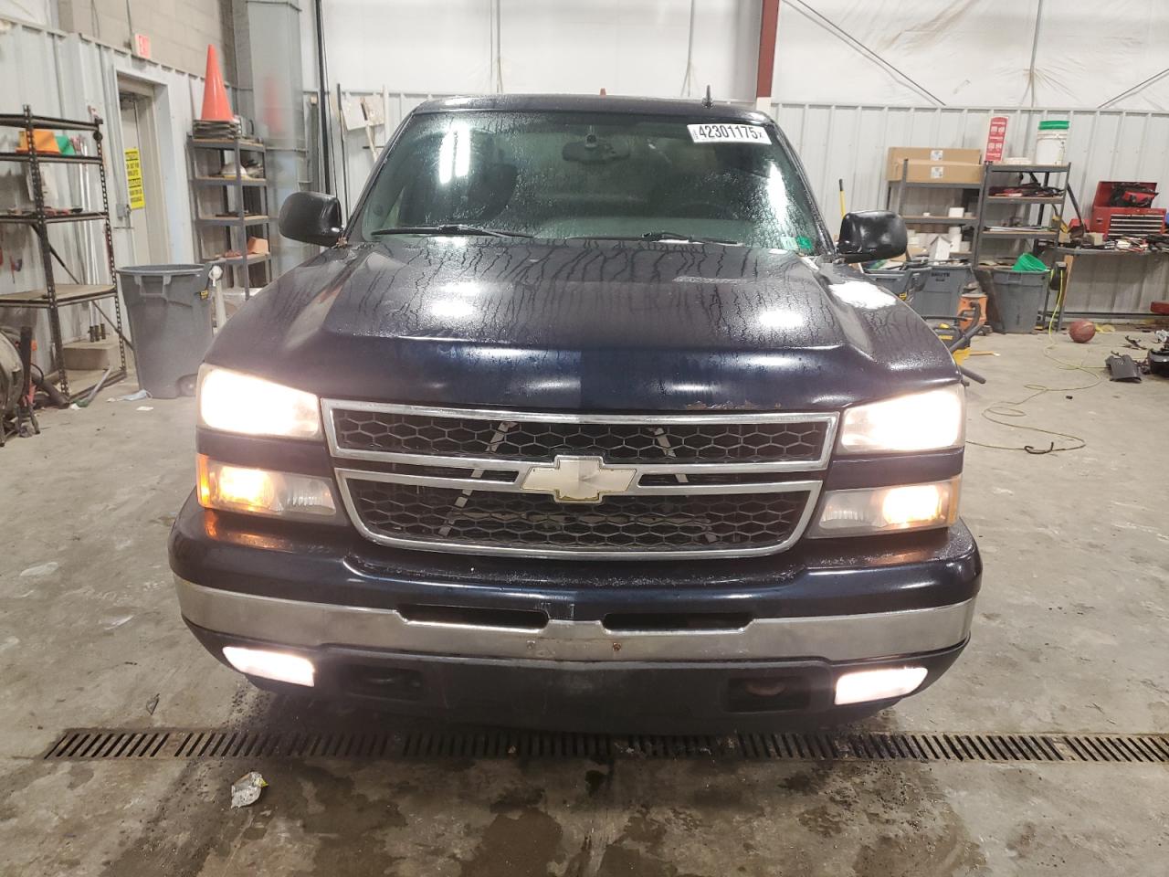 2006 Chevrolet Silverado - Image 5