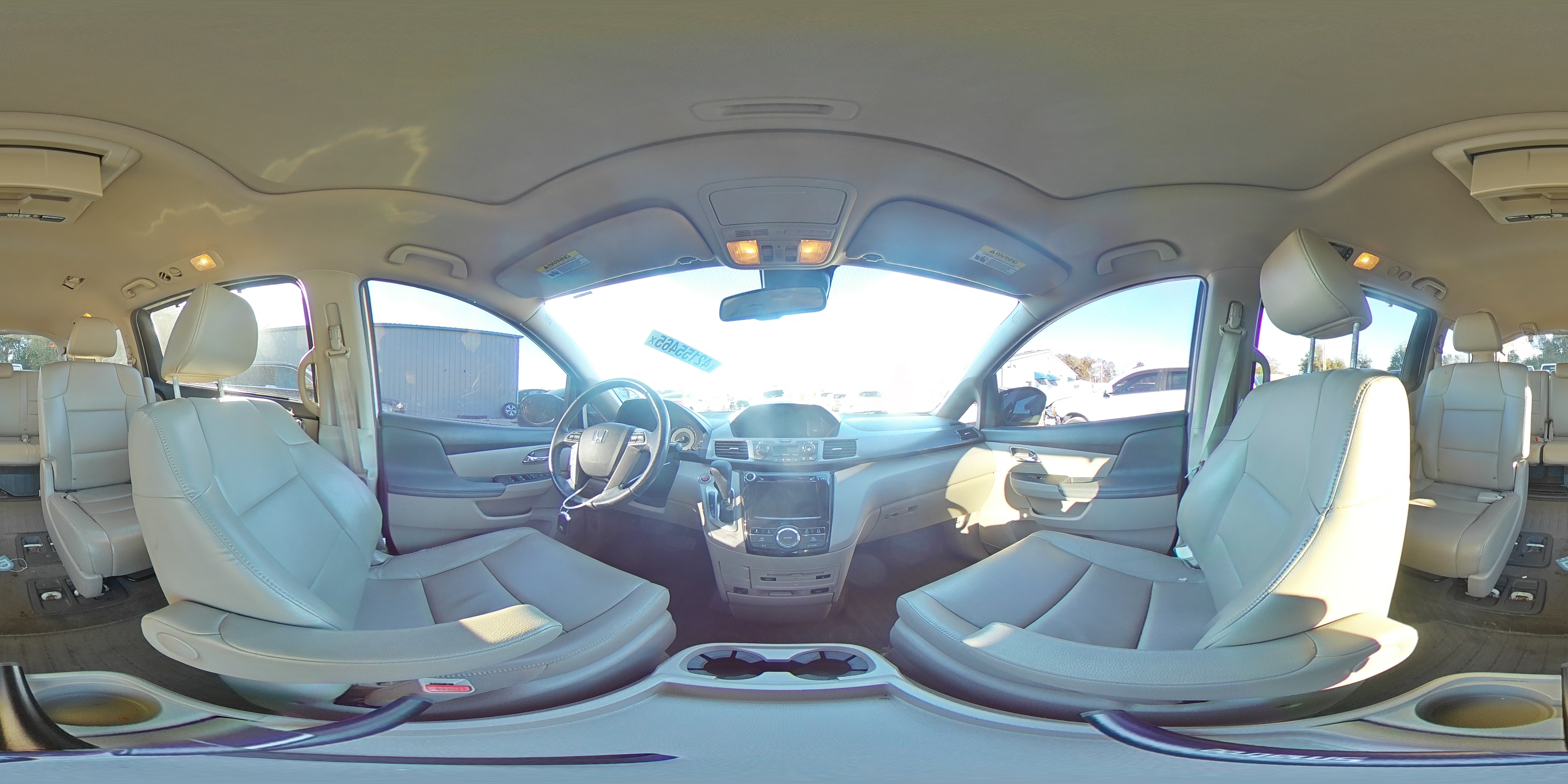 2015 Honda Odyssey - Image 15