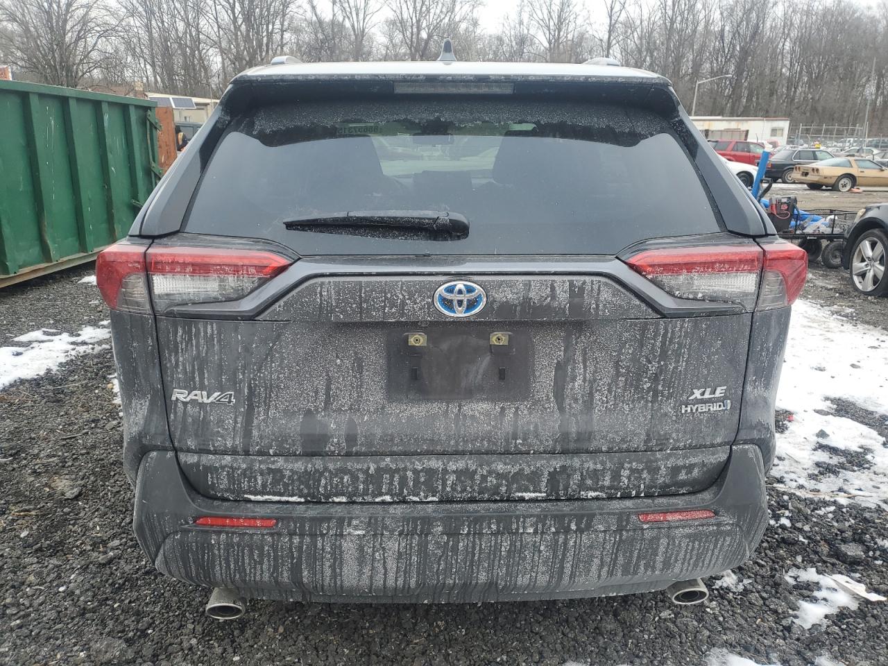 2024 Toyota RAV 4 - Image 6