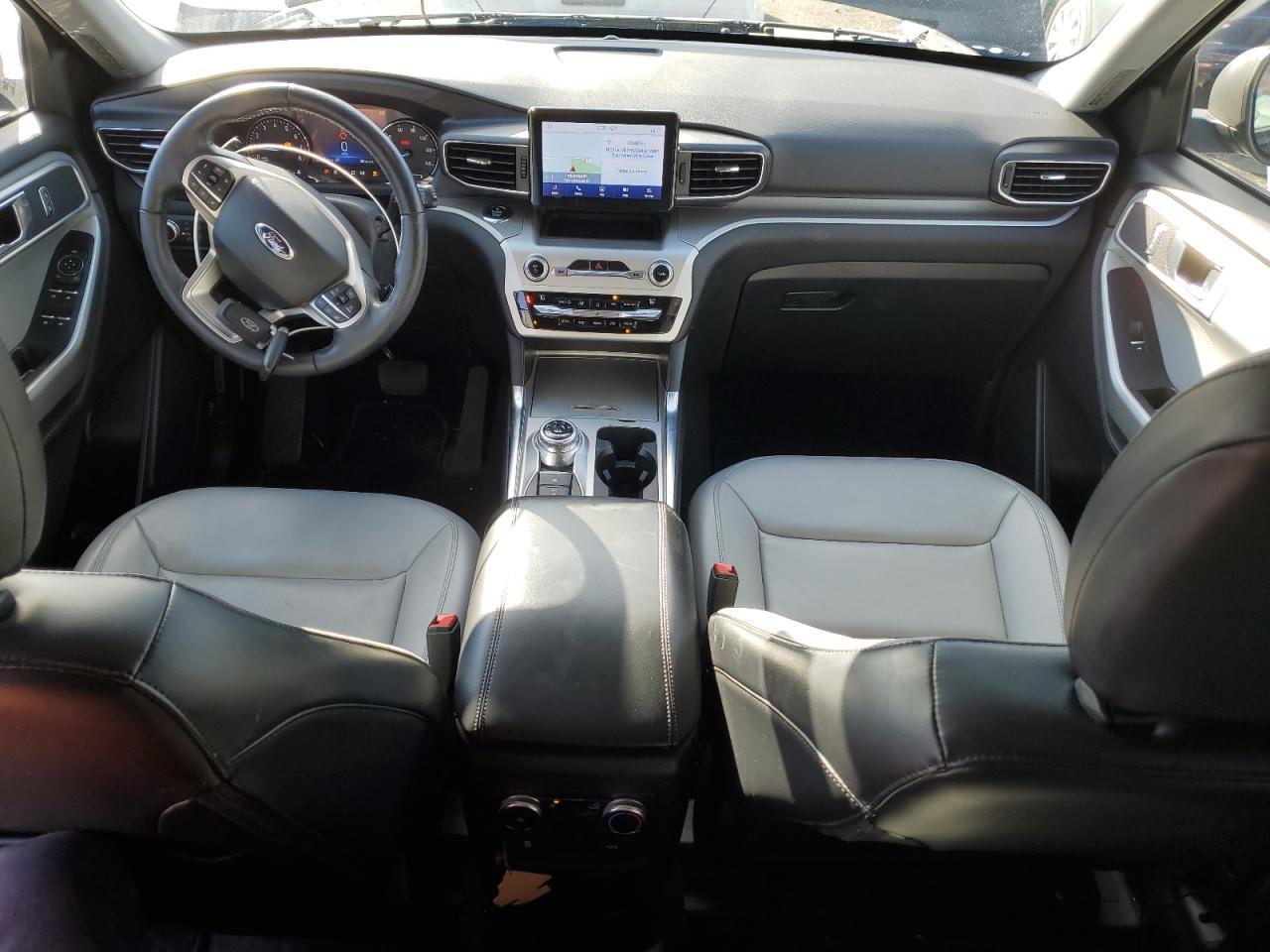 2021 Ford Explorer - Image 8