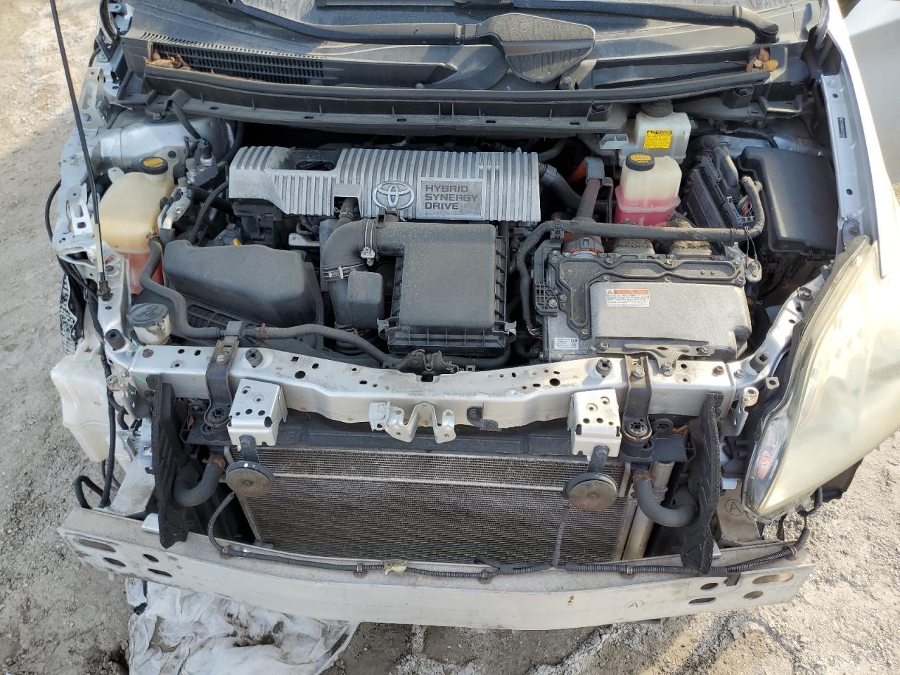 2012 Toyota Prius - Image 11