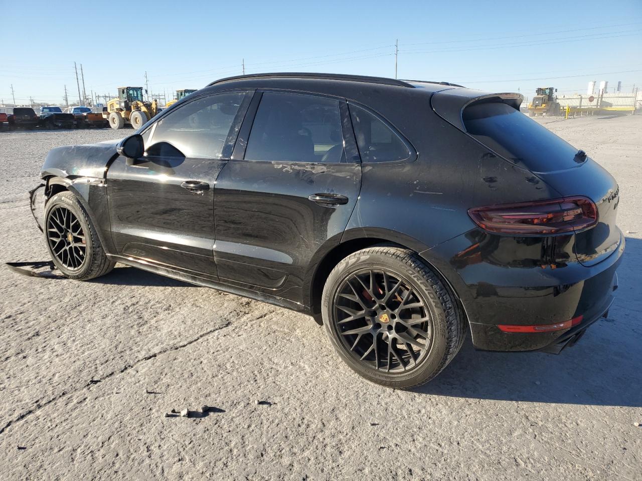 2017 Porsche Macan - Image 2