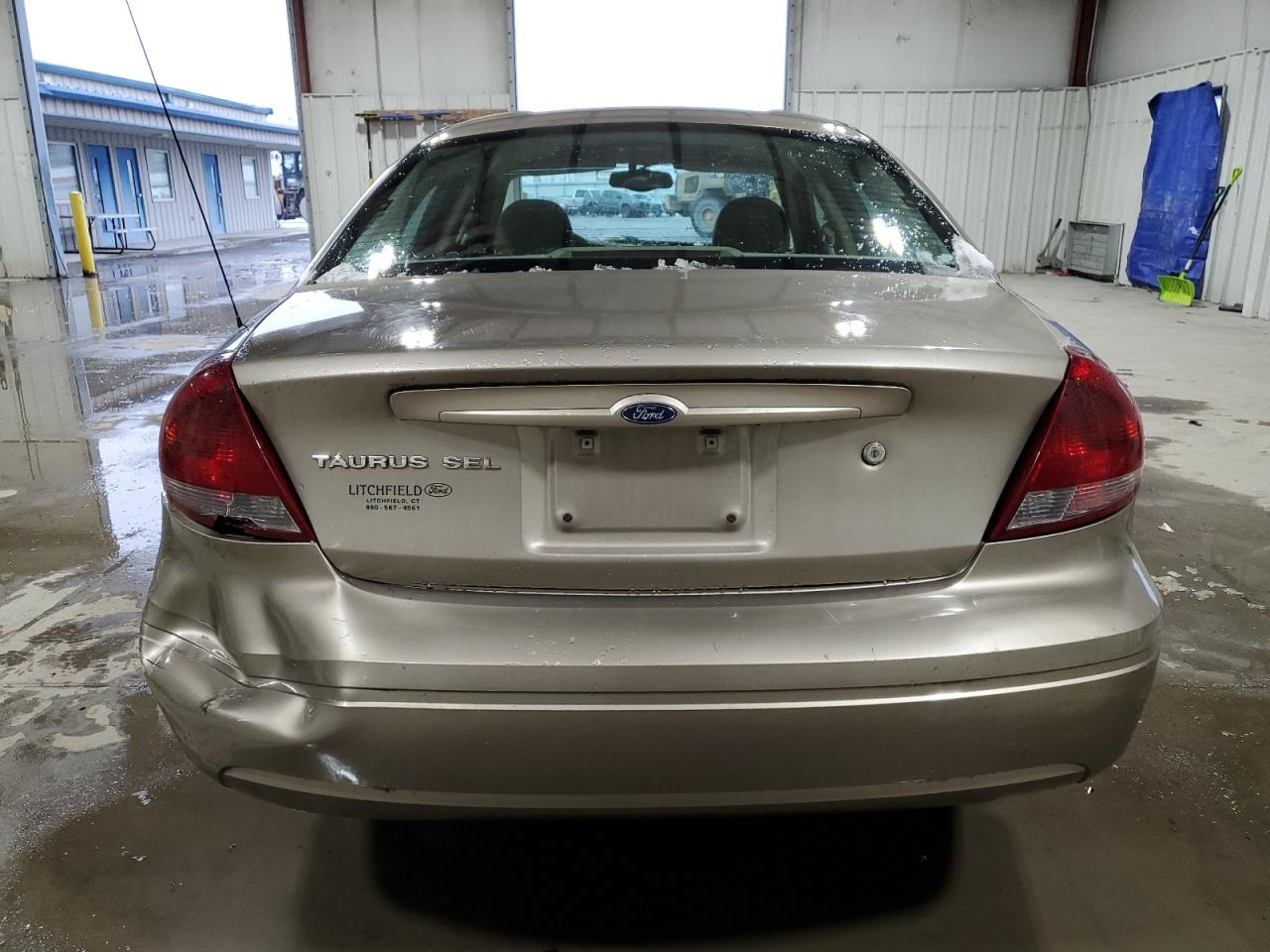 2005 Ford Taurus - Image 6