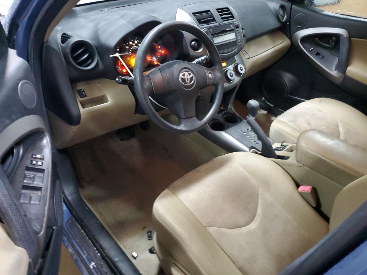2011 Toyota RAV 4 - Image 8