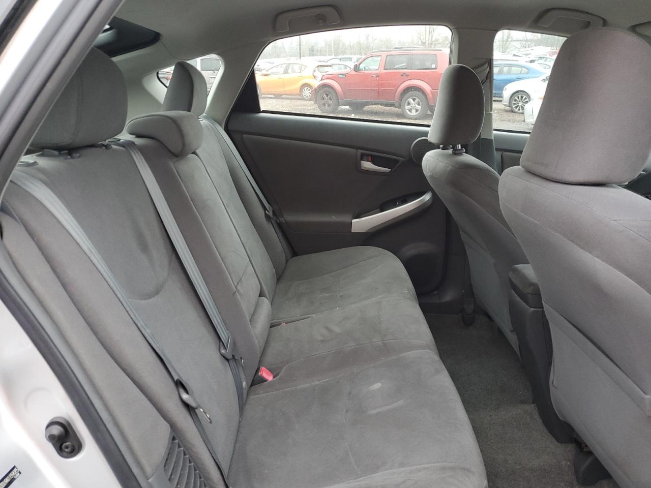 2010 Toyota Prius - Image 11