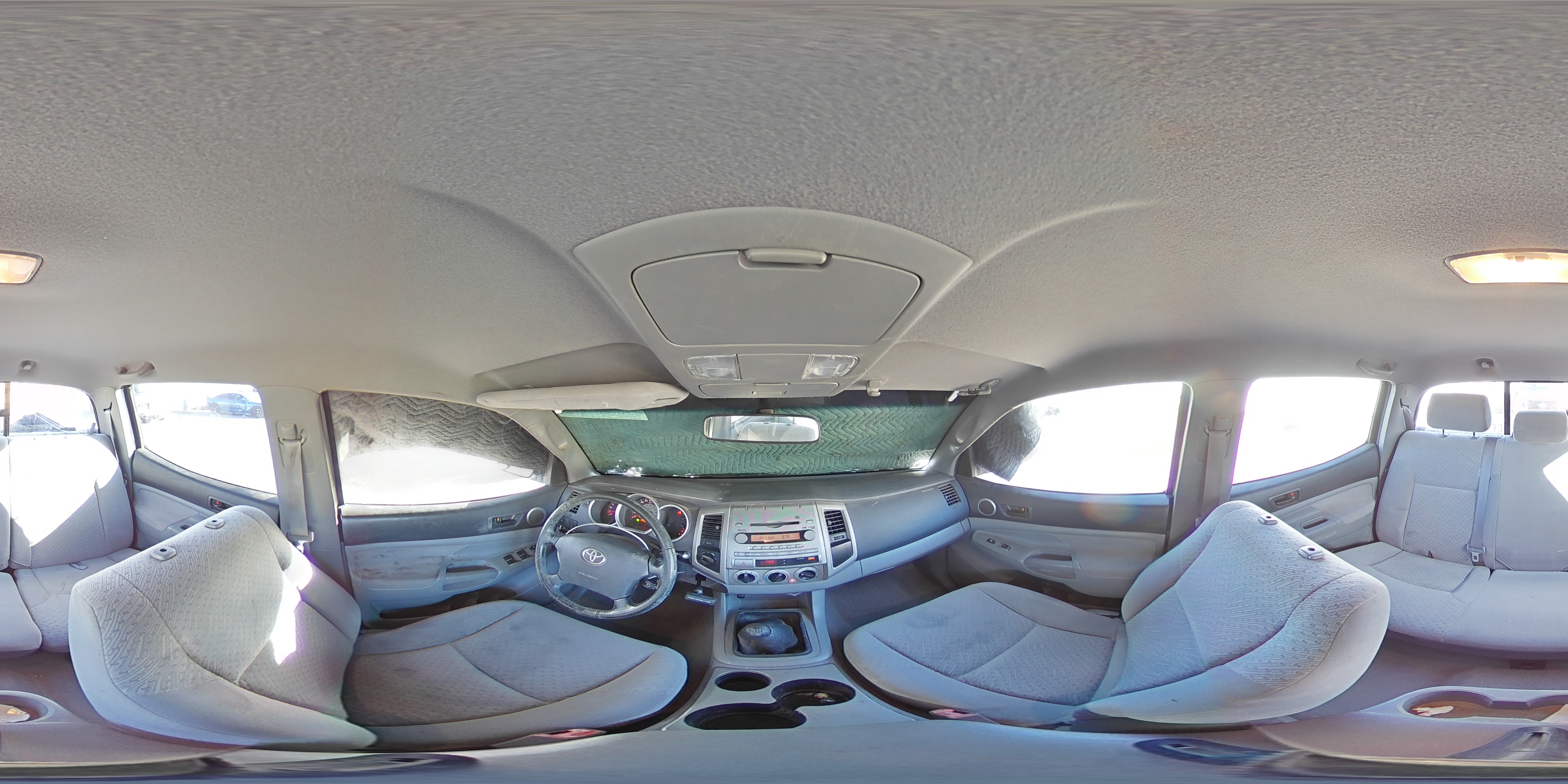2005 Toyota Tacoma - Image 13