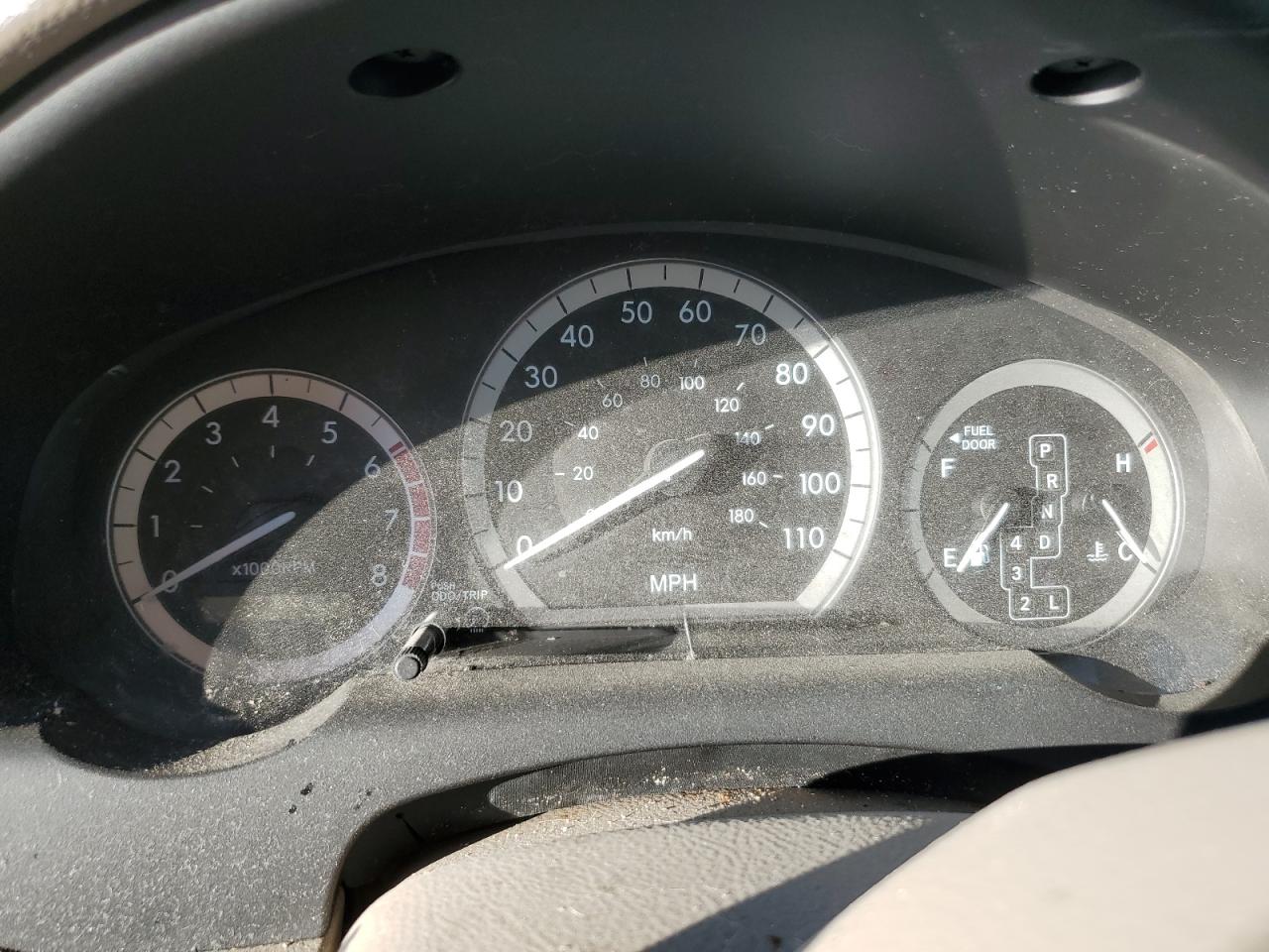 2004 Toyota Sienna - Image 9