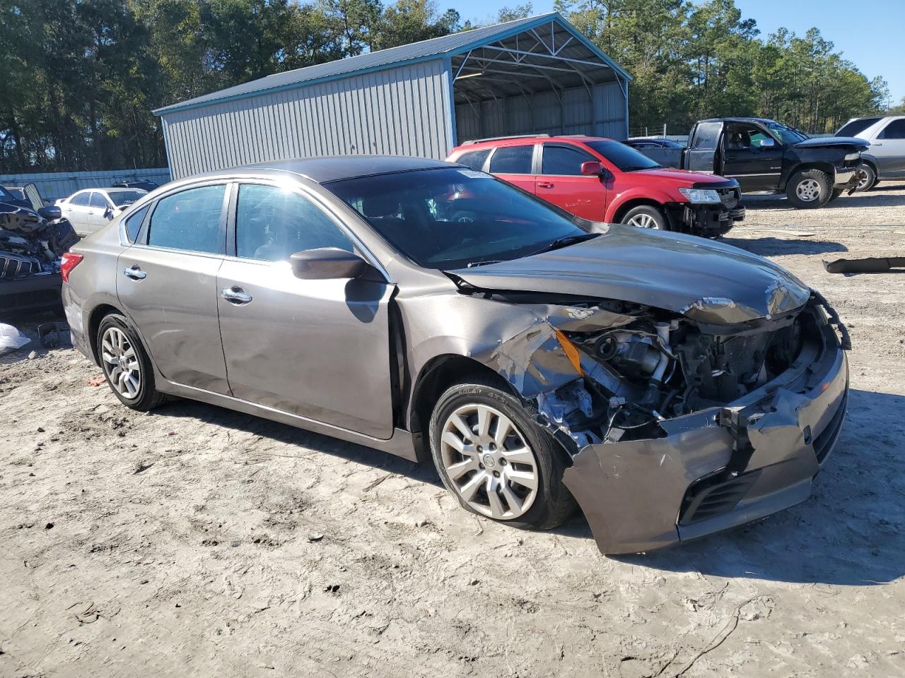 2016 Nissan Altima - Image 4