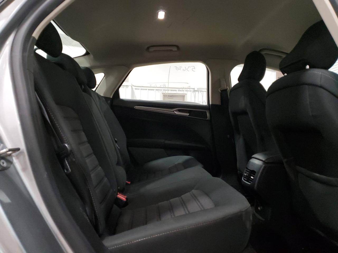 2020 Ford Fusion - Image 10
