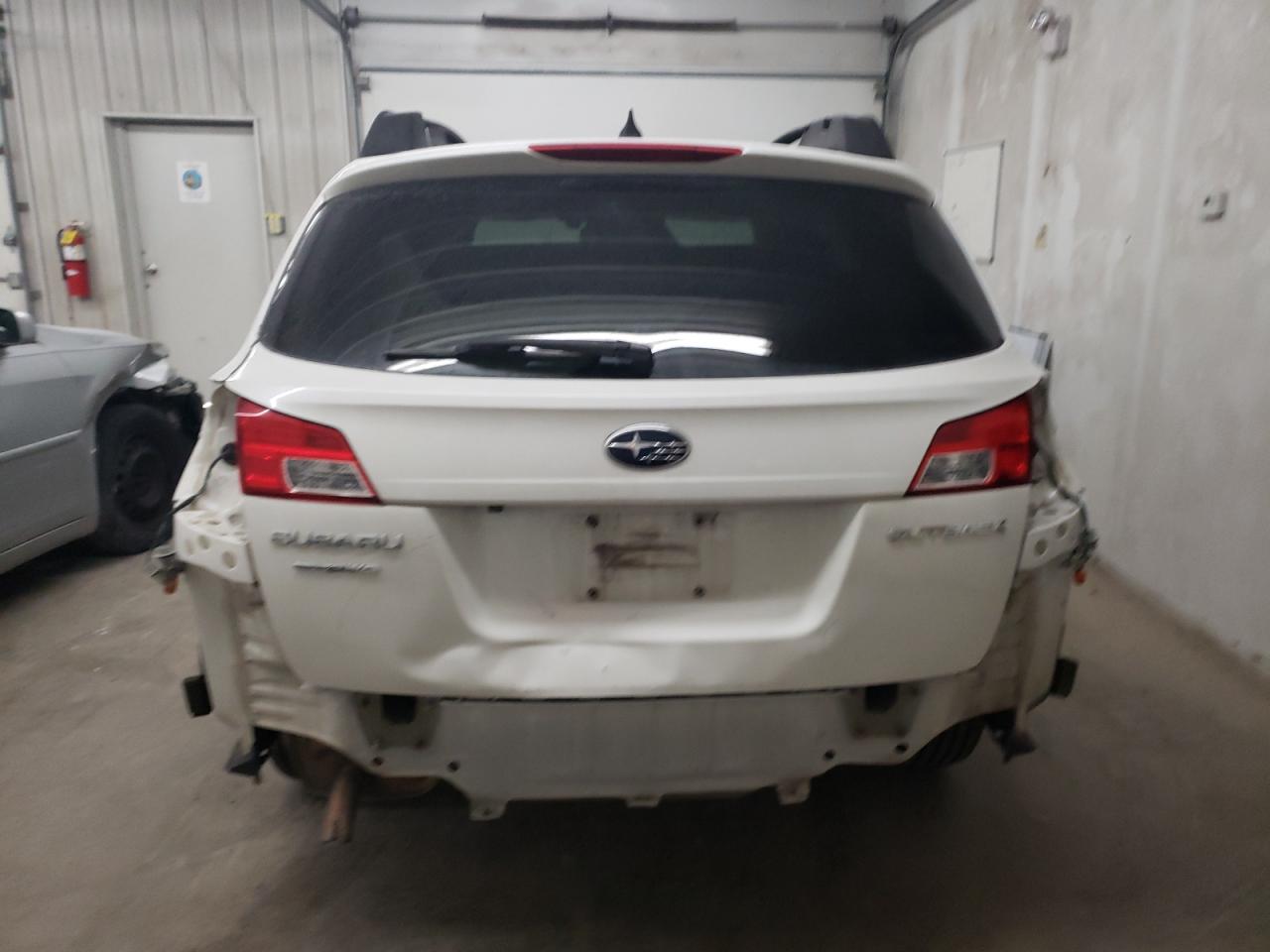 2014 Subaru Outback - Image 6