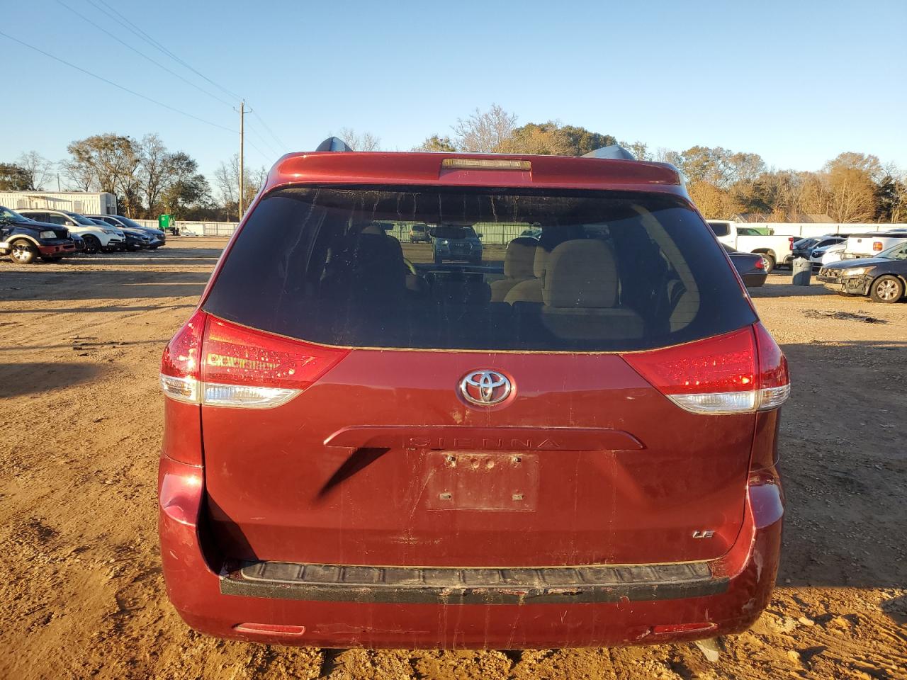 2014 Toyota Sienna - Image 6