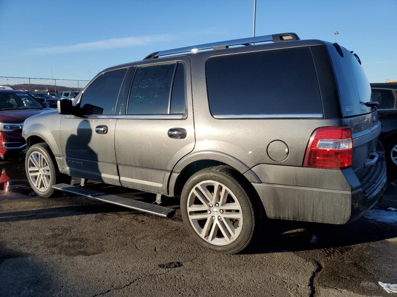 2017 Ford Expedition - Image 2