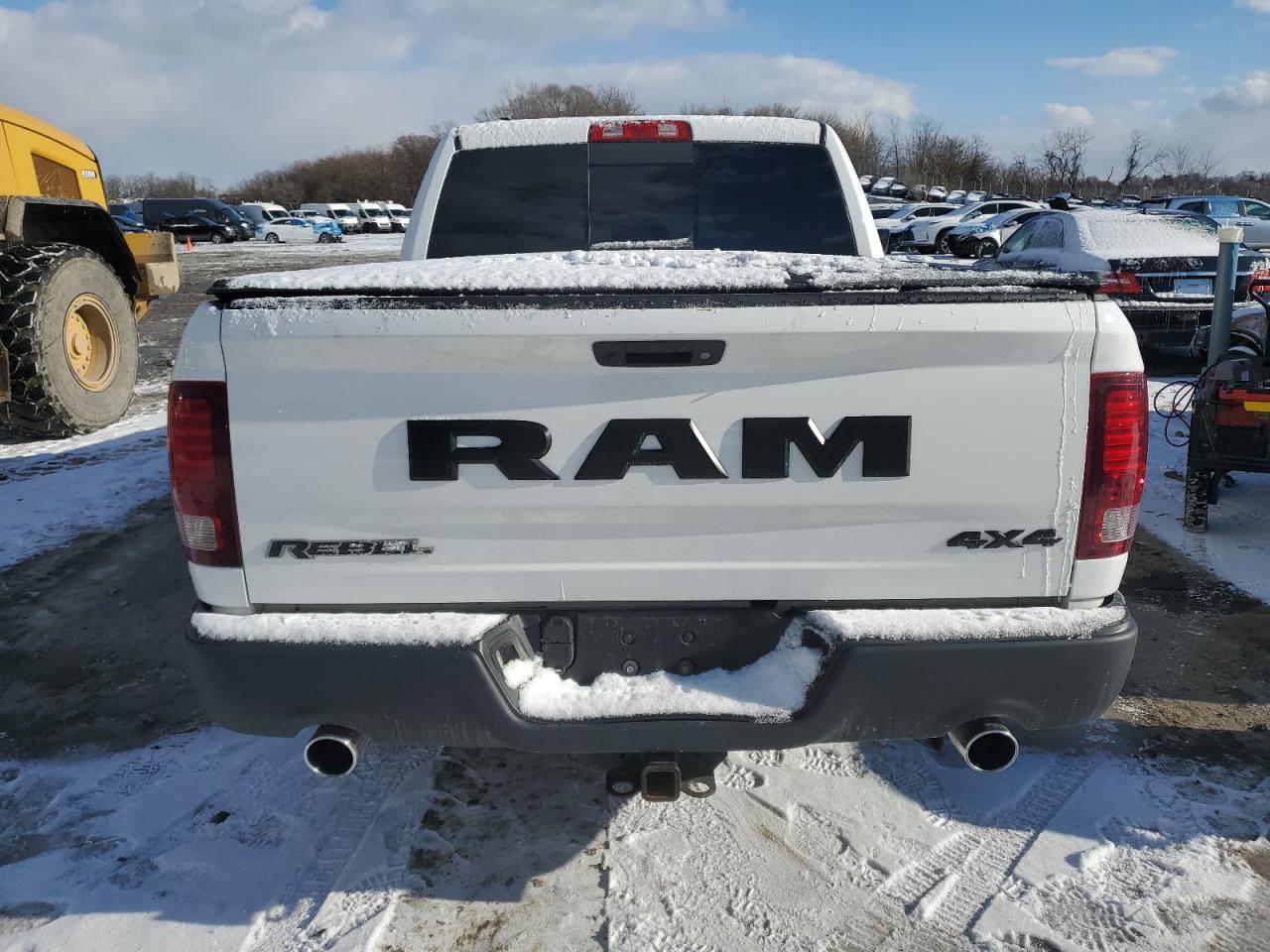 2016 RAM 1500 - Image 6