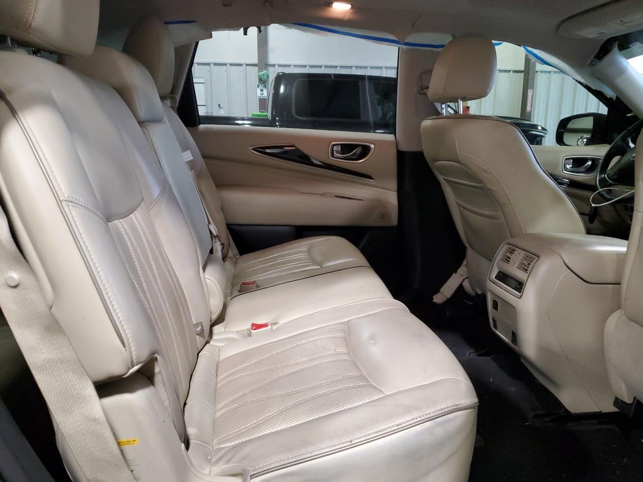 2017 Infiniti QX60 - Image 11