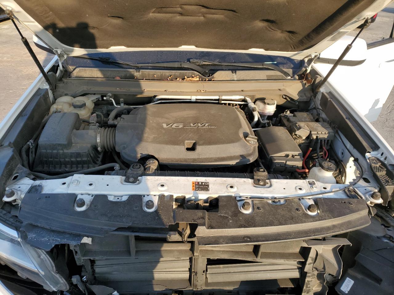 2021 Chevrolet Colorado - Image 12