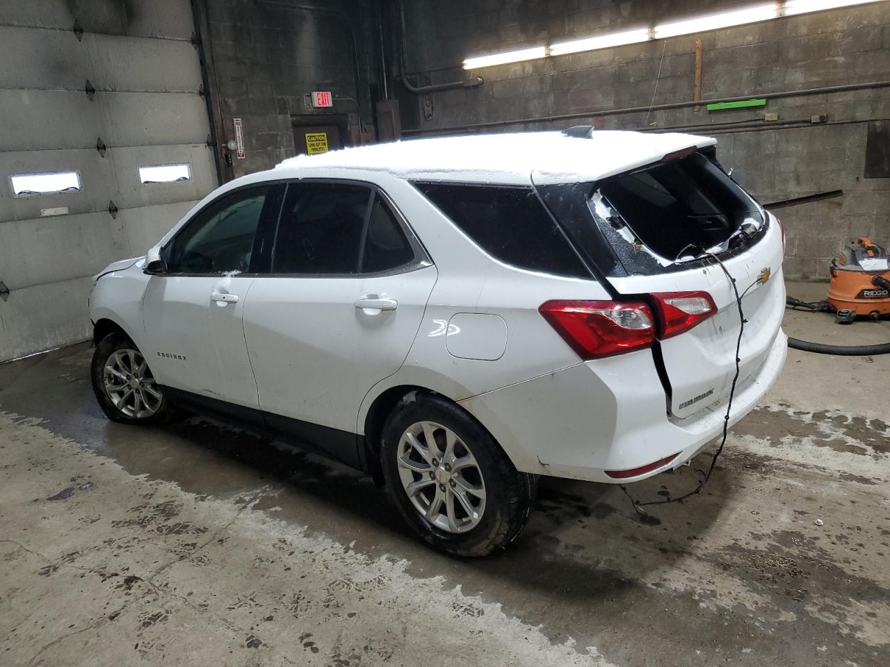 2020 Chevrolet Equinox - Image 2