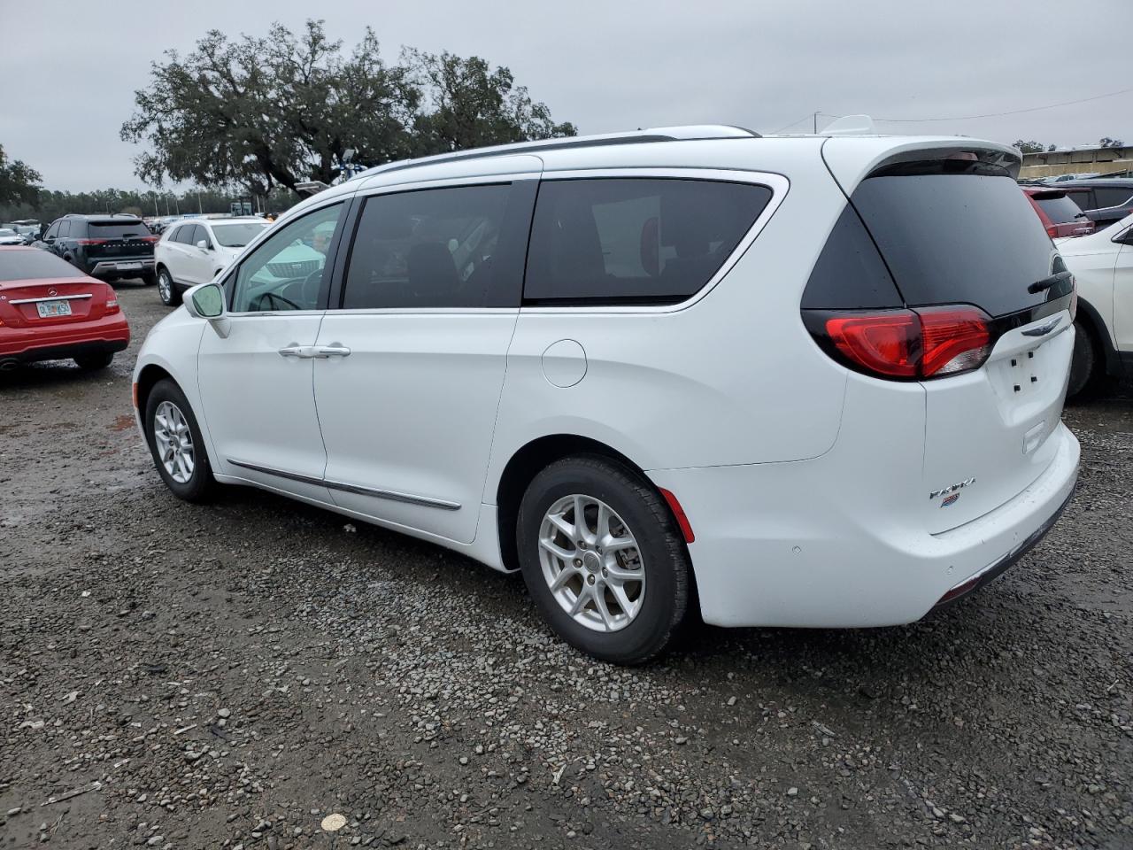 2020 Chrysler Pacifica - Image 2
