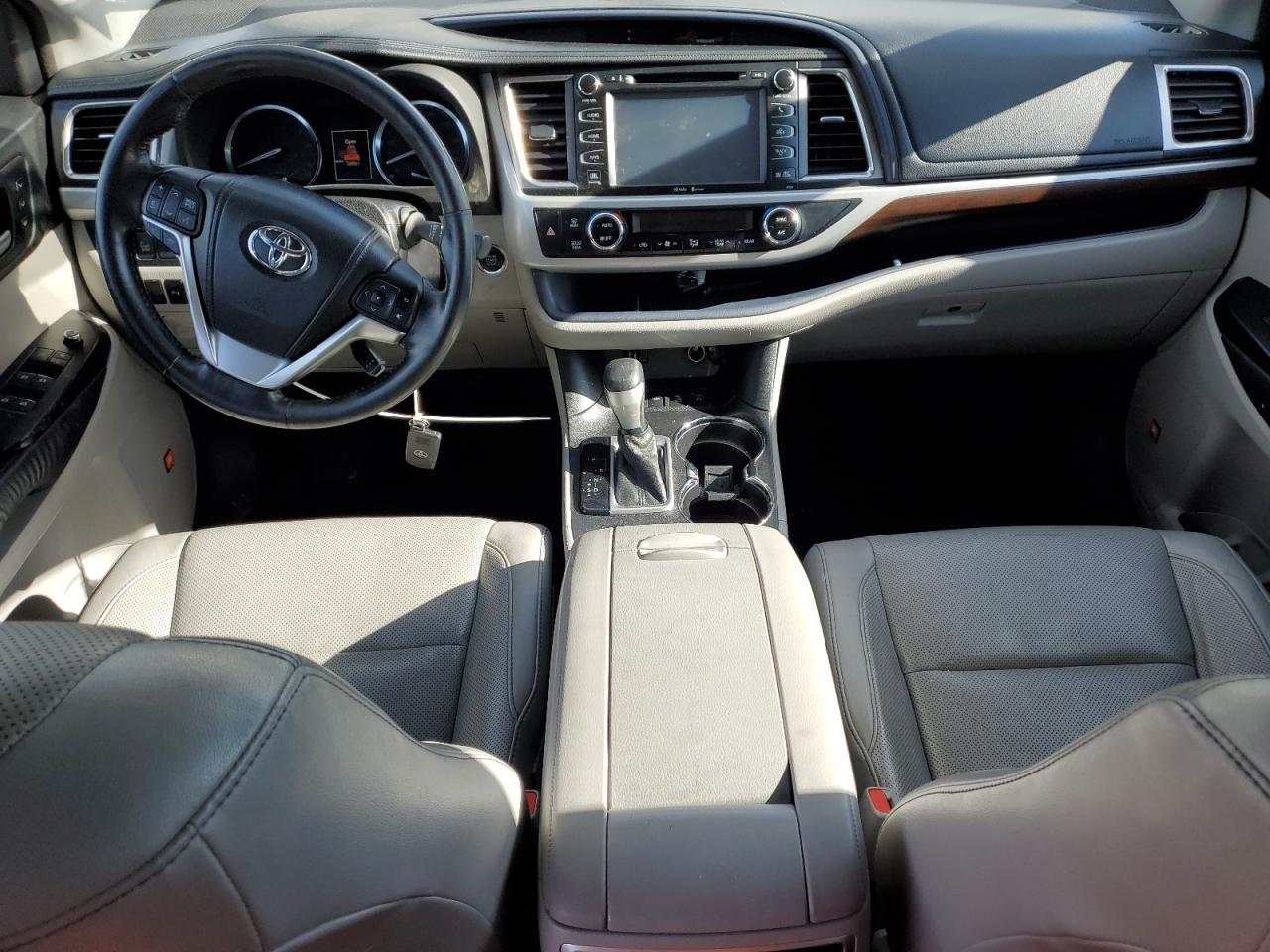 2014 Toyota Highlander - Image 8