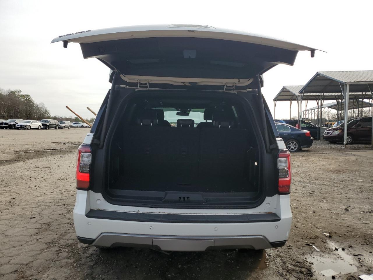 2020 Ford Expedition - Image 6