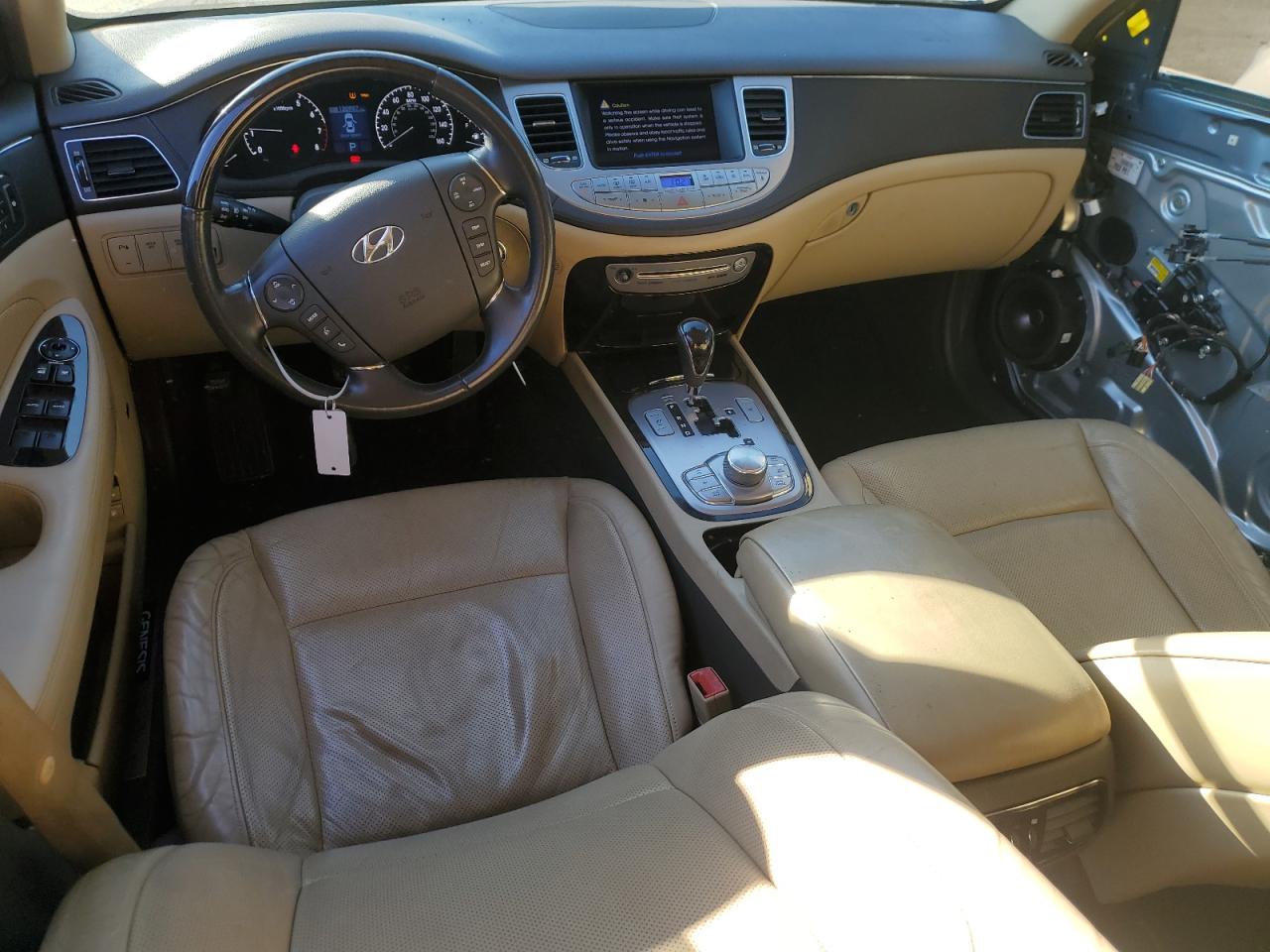 2009 Hyundai Genesis - Image 8