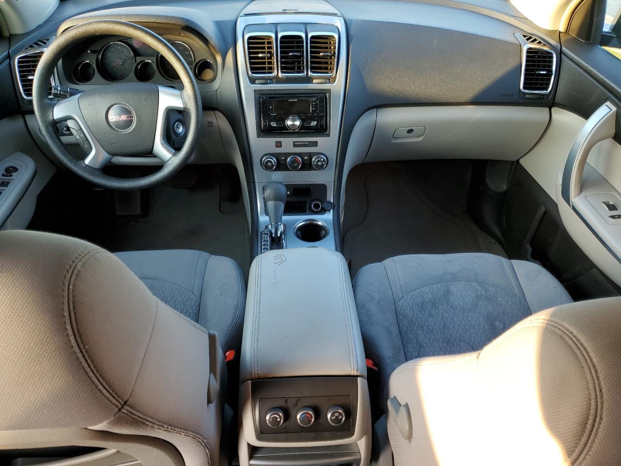 2008 GMC Acadia - Image 8