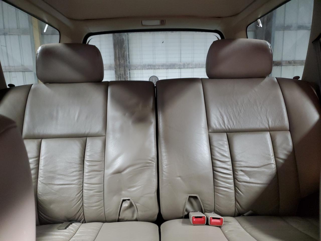 2002 Toyota 4Runner - Image 10