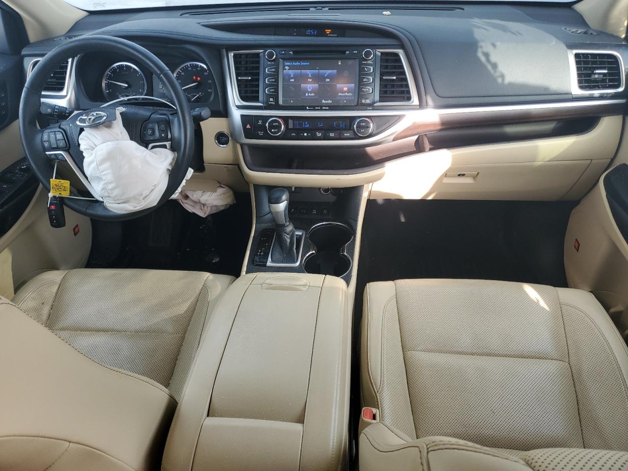 2016 Toyota Highlander - Image 8