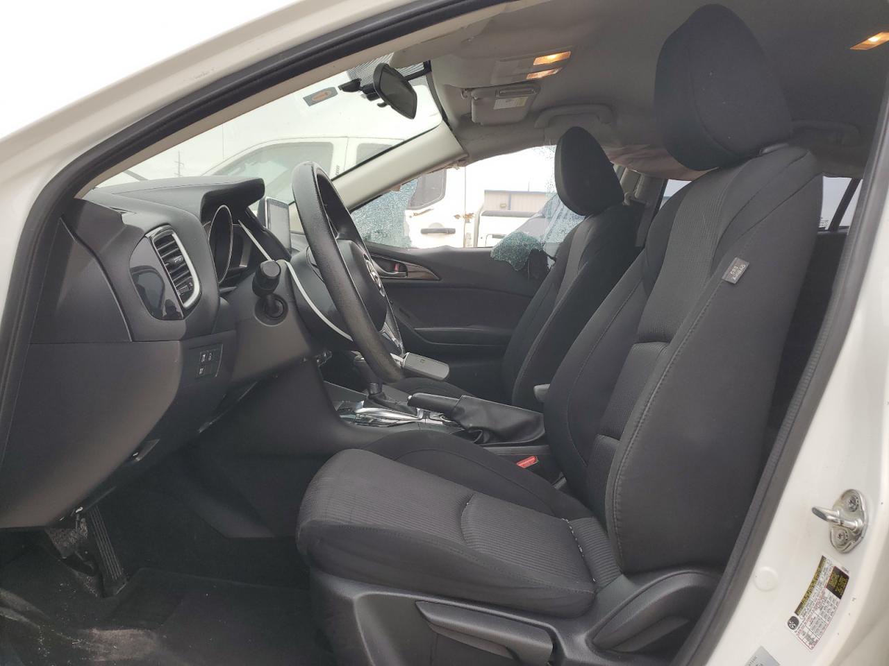 2016 Mazda 3 - Image 7