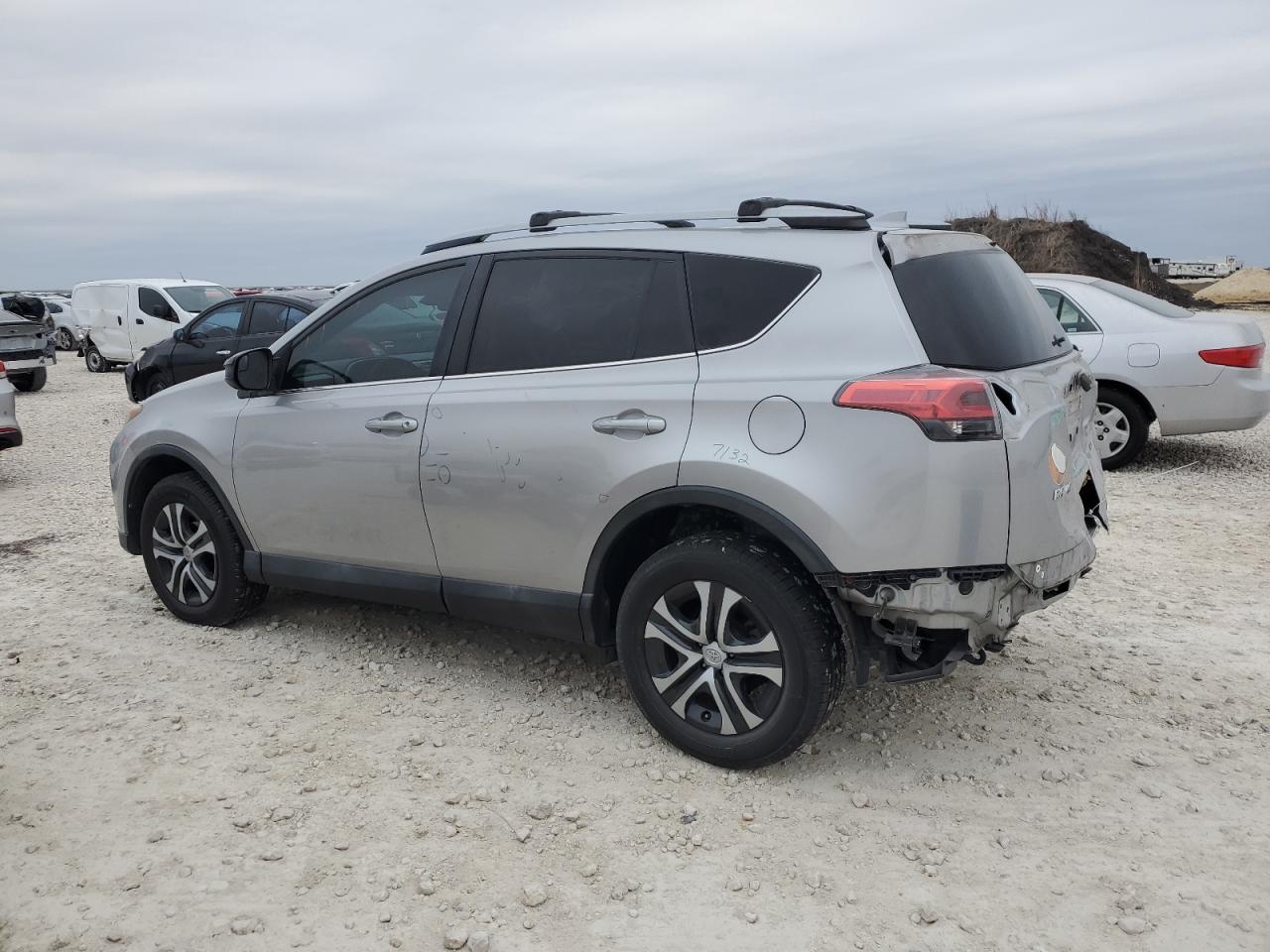 2017 Toyota RAV 4 - Image 2