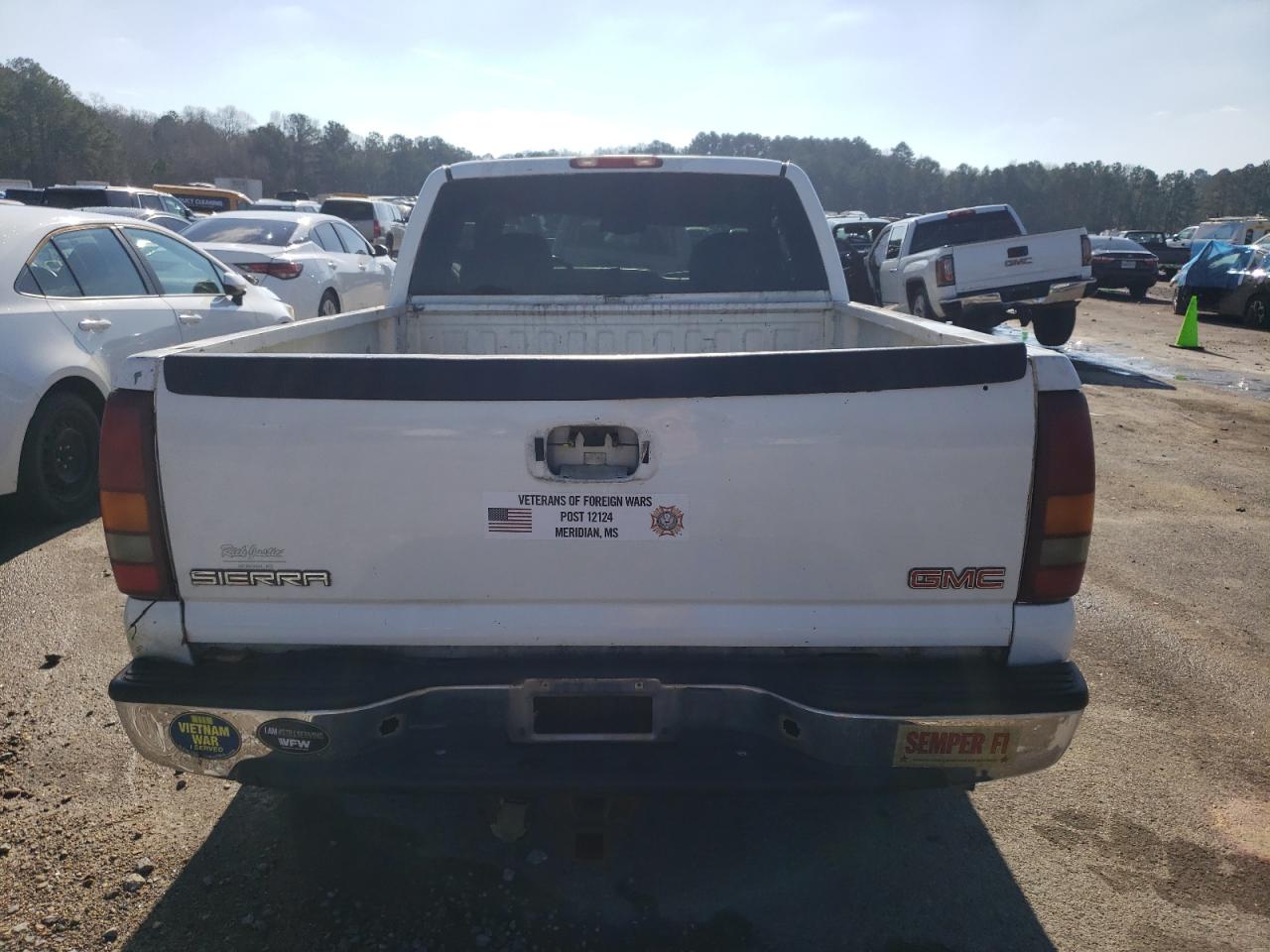 2001 GMC Sierra - Image 6