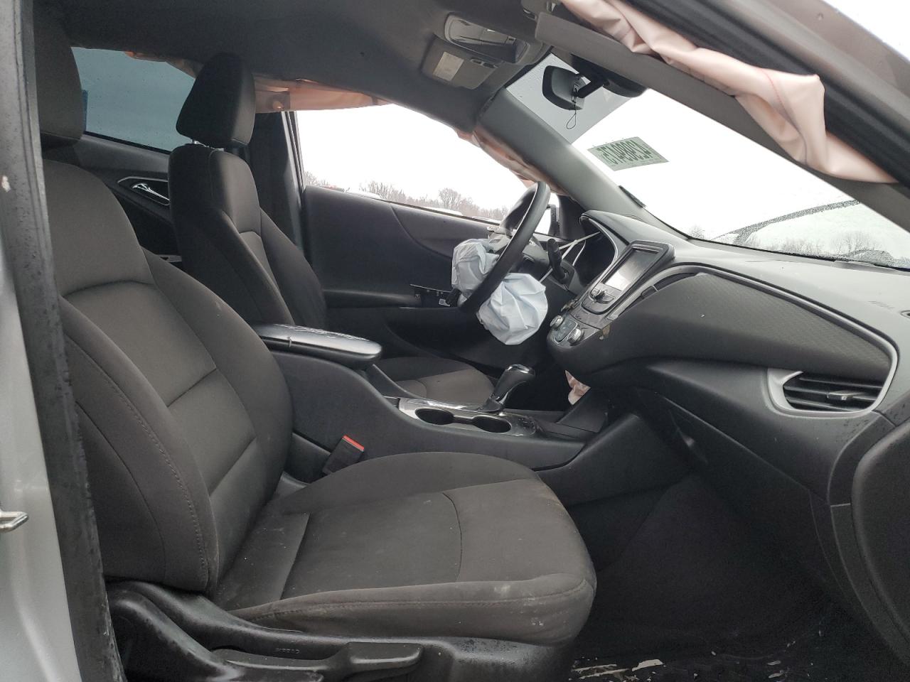 2017 Chevrolet Malibu - Image 7