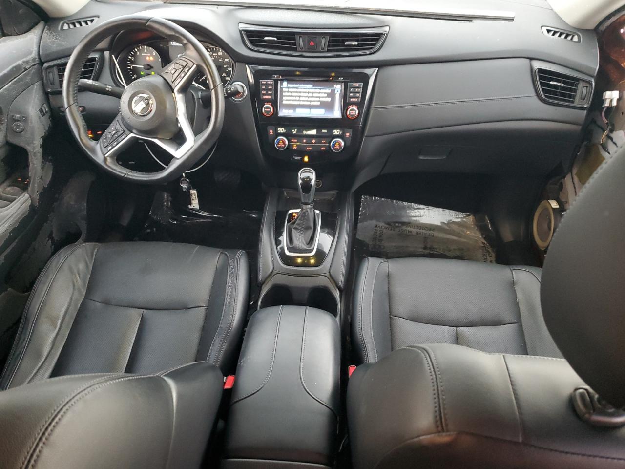 2017 Nissan Rogue - Image 8