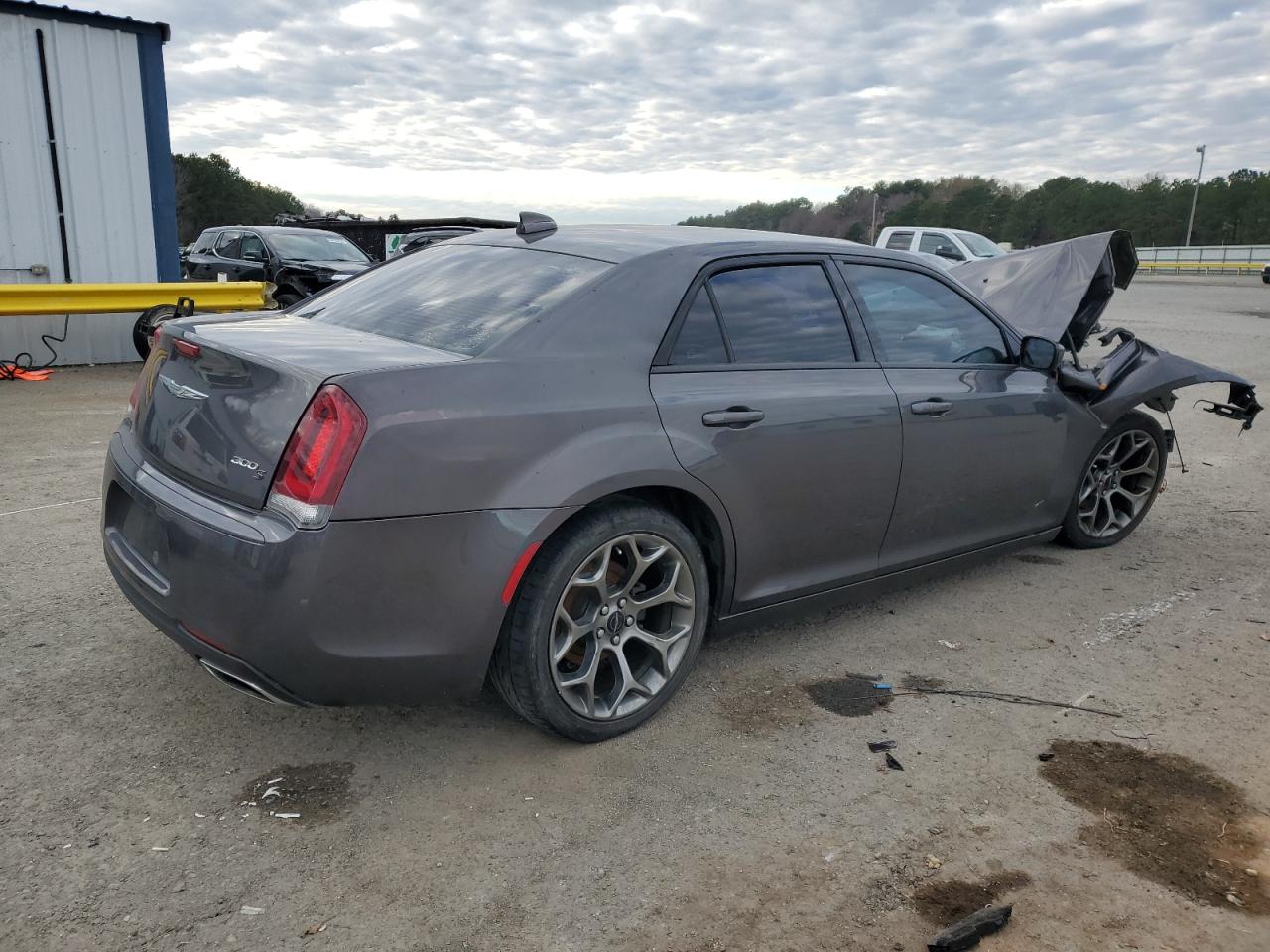 2018 Chrysler 300 - Image 3