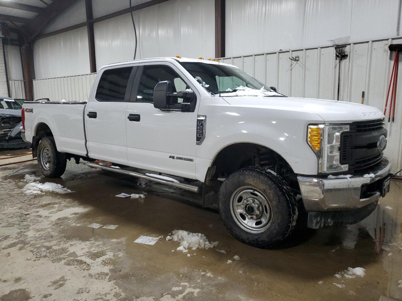 2017 Ford F250 - Image 4
