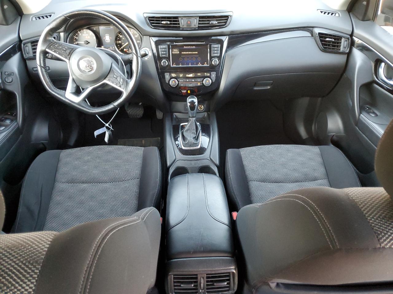 2020 Nissan Rogue - Image 8