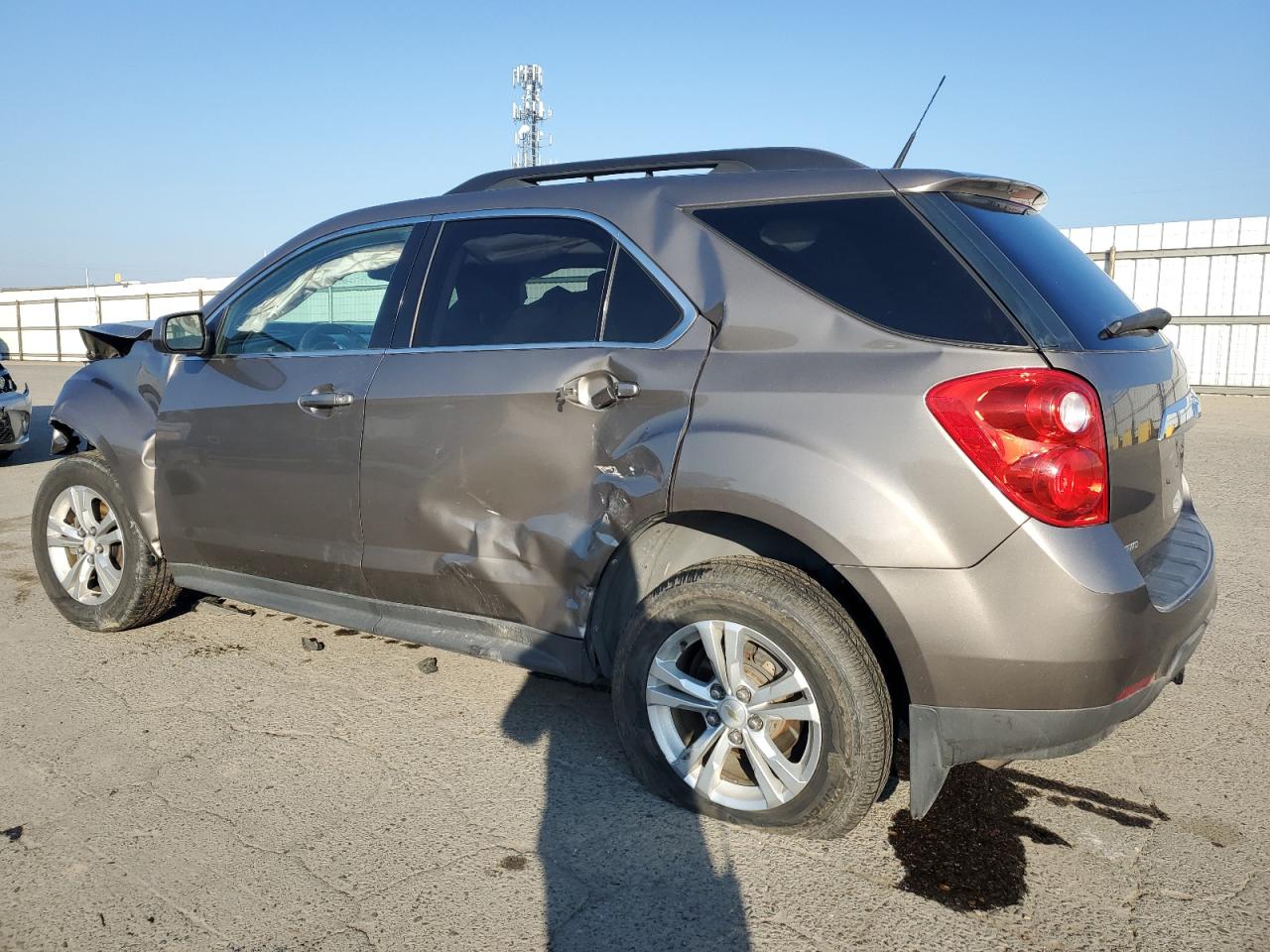 2011 Chevrolet Equinox - Image 2
