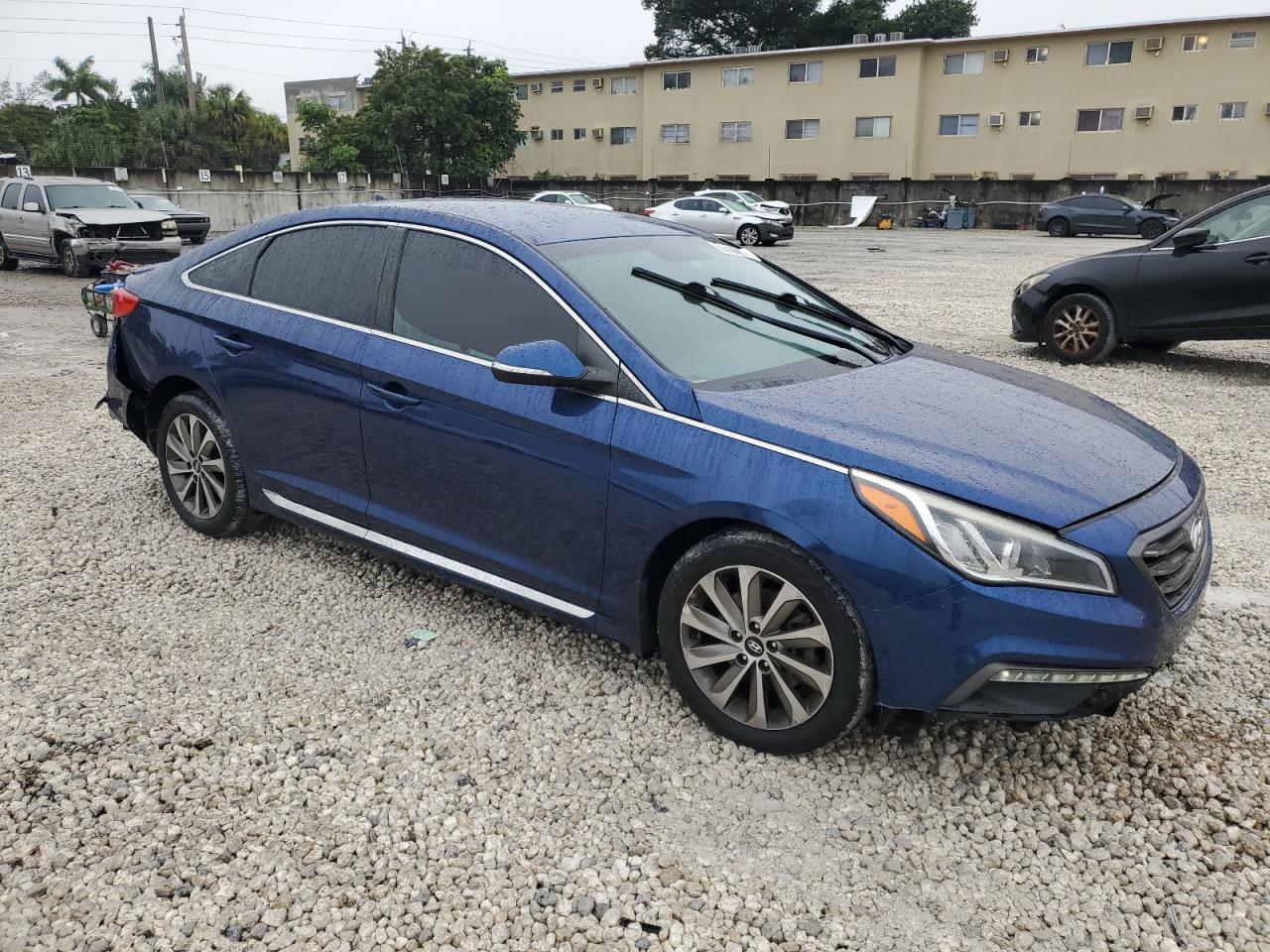 2016 Hyundai Sonata - Image 4